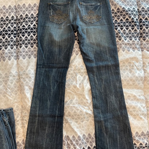 Ripped Blue Jeans - Picture 2 of 2